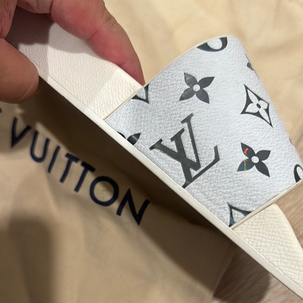 100% Authentic Louis Vuitton Monogram White Hologram Slides 🤍🤍 - Picture 11 of 15